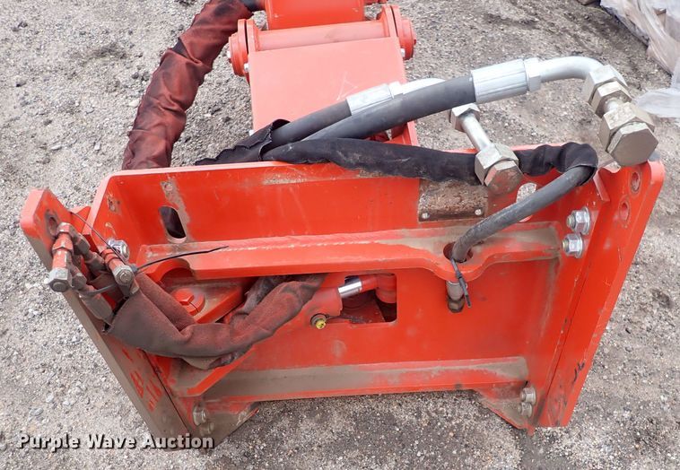 image for item DQ4902 2017 Ditch Witch H331  vibratory plow