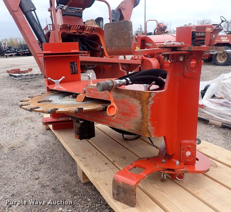 image for item DQ4904 2017 Ditch Witch MT9  compact utility loader microtrencher