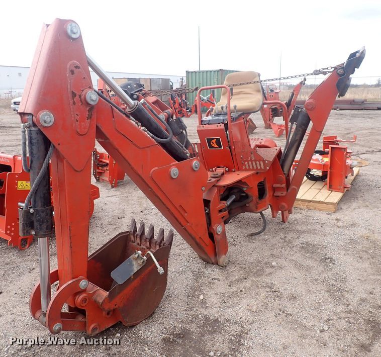 image for item DQ4905 2002 Ditch Witch A920  backhoe