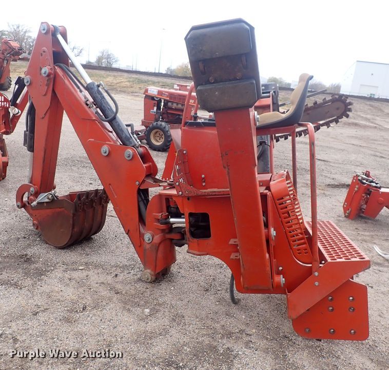 image for item DQ4905 2002 Ditch Witch A920  backhoe