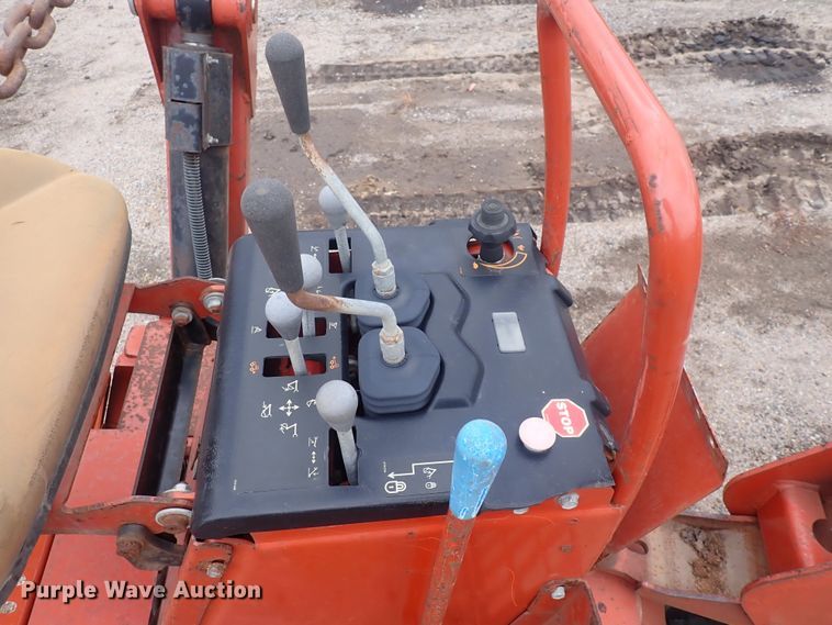 image for item DQ4905 2002 Ditch Witch A920  backhoe