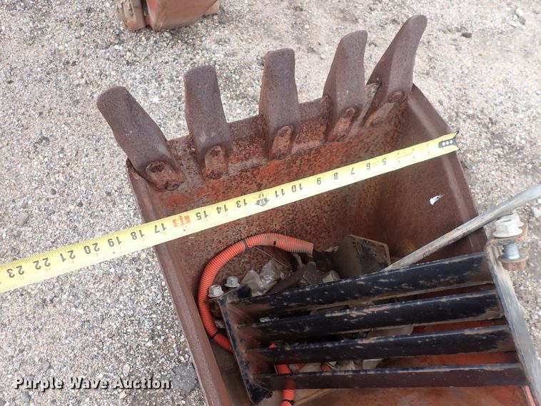 image for item DQ4905 2002 Ditch Witch A920  backhoe