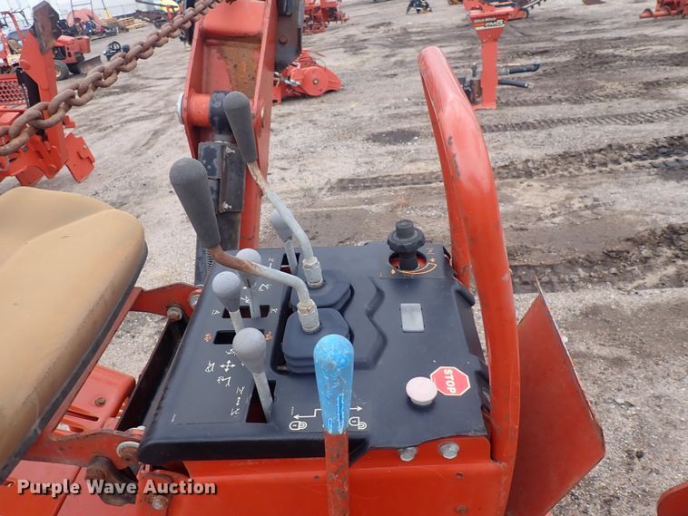 image for item DQ4905 2002 Ditch Witch A920  backhoe