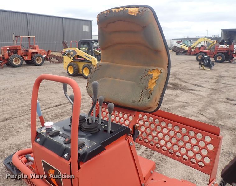 image for item DQ4906 2013 Ditch Witch A920  backhoe