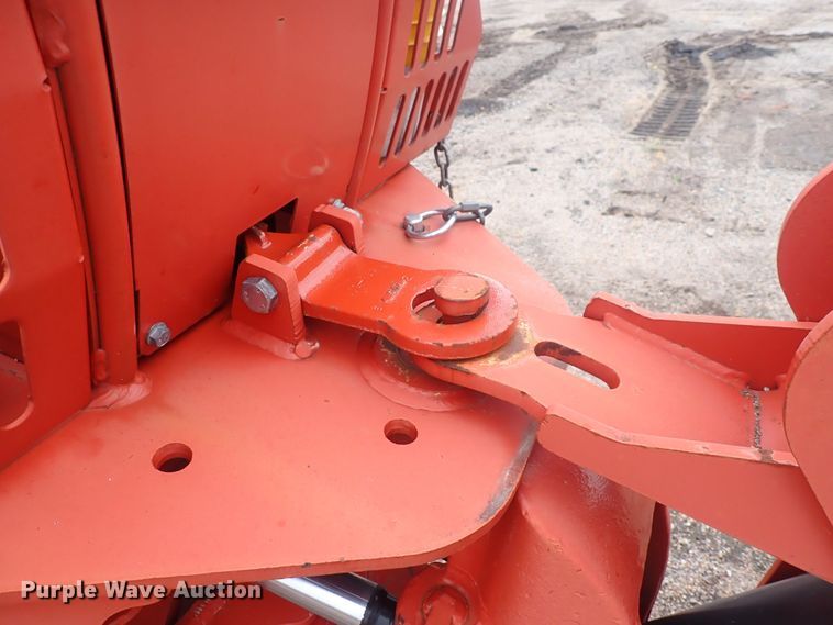 image for item DQ4906 2013 Ditch Witch A920  backhoe