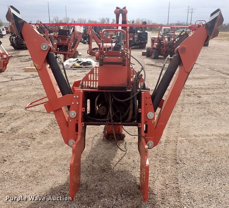 image for item DQ4907 2010 Ditch Witch A920  backhoe