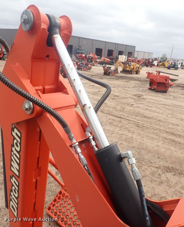 image for item DQ4909 2012 Ditch Witch A820  backhoe