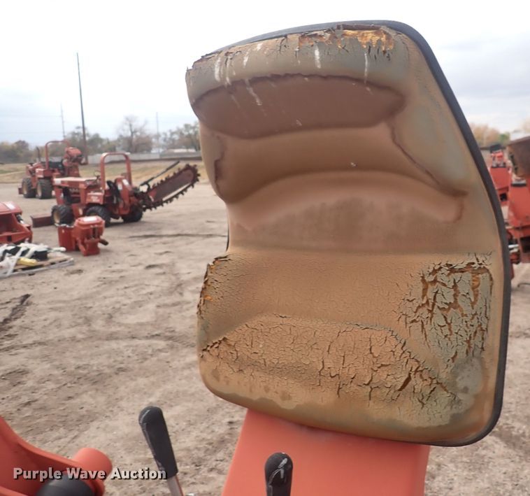 image for item DQ4909 2012 Ditch Witch A820  backhoe