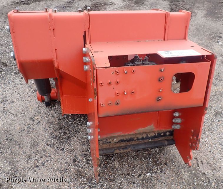 image for item DQ4911 2013 Ditch Witch H910  trencher