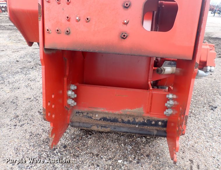 image for item DQ4911 2013 Ditch Witch H910  trencher