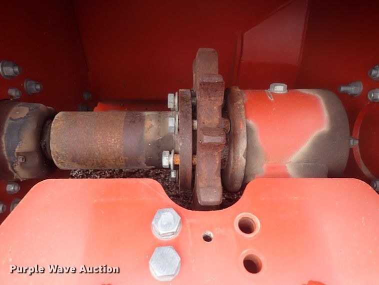 image for item DQ4911 2013 Ditch Witch H910  trencher