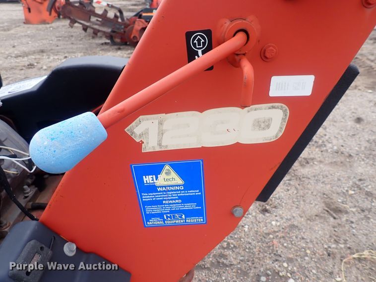 image for item DQ4914 2005 Ditch Witch 1230  trencher
