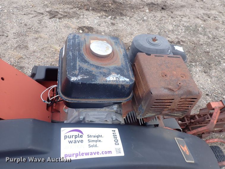 image for item DQ4914 2005 Ditch Witch 1230  trencher