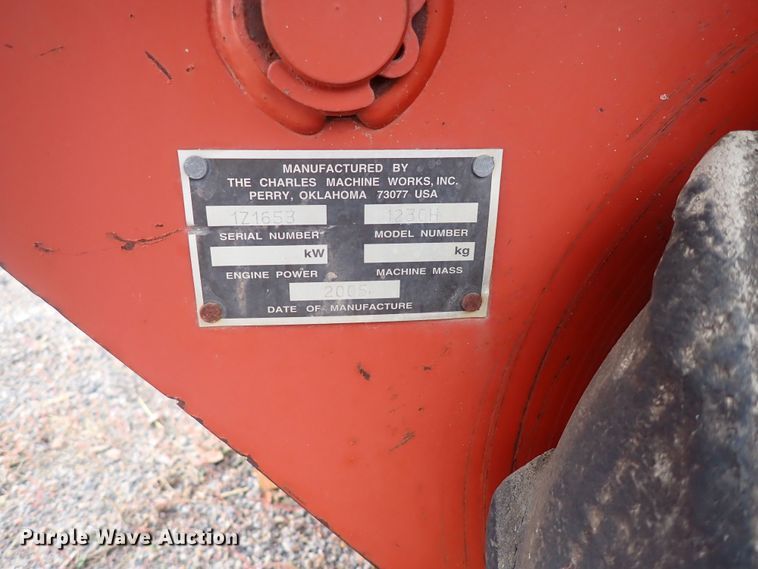 image for item DQ4914 2005 Ditch Witch 1230  trencher