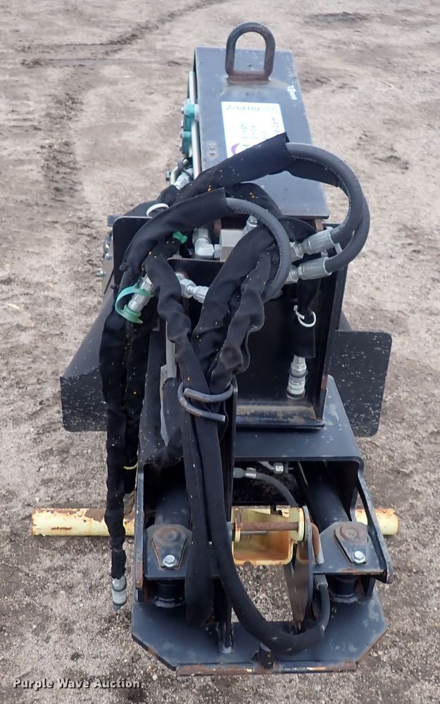 image for item DQ4922 2010 Ditch Witch 1SG  stump grinder