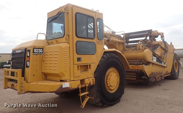 image for item DQ4923 2001 Caterpillar 623G  elevating scraper