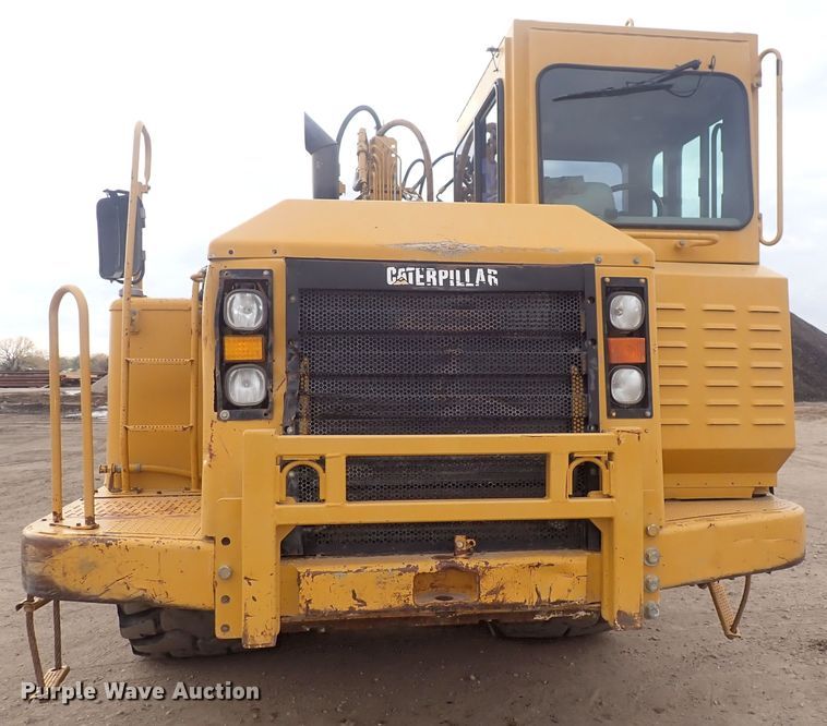 image for item DQ4923 2001 Caterpillar 623G  elevating scraper