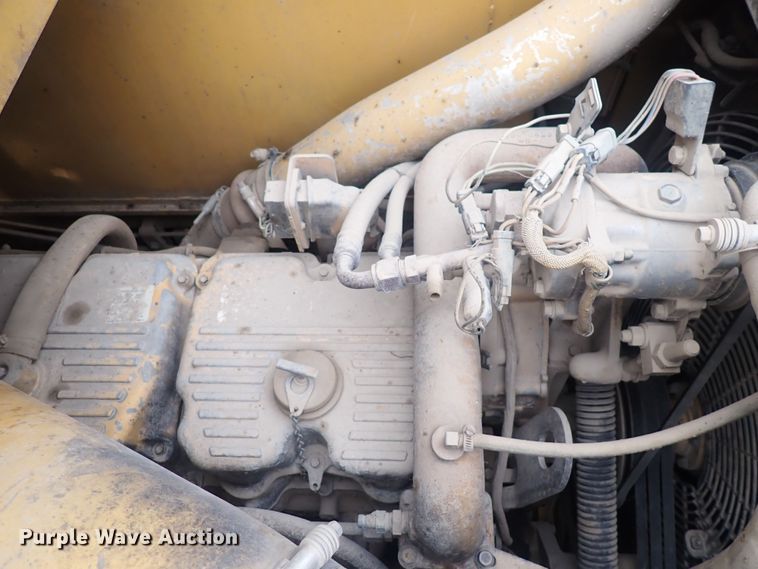 image for item DQ4923 2001 Caterpillar 623G  elevating scraper