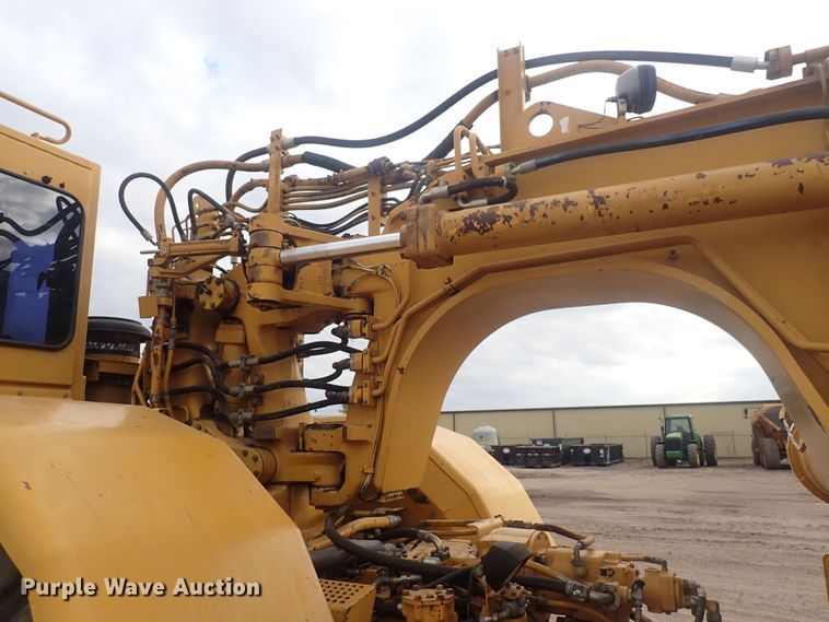 image for item DQ4923 2001 Caterpillar 623G  elevating scraper