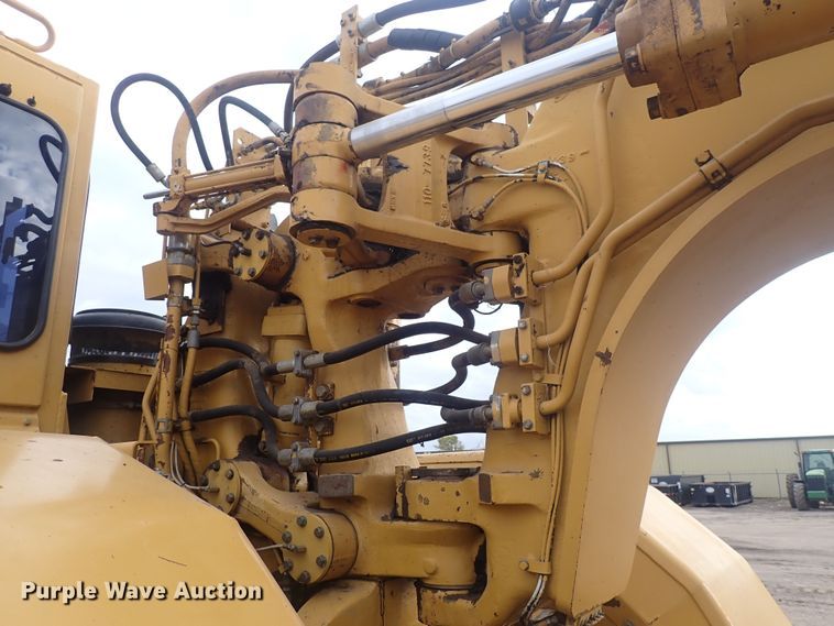 image for item DQ4923 2001 Caterpillar 623G  elevating scraper