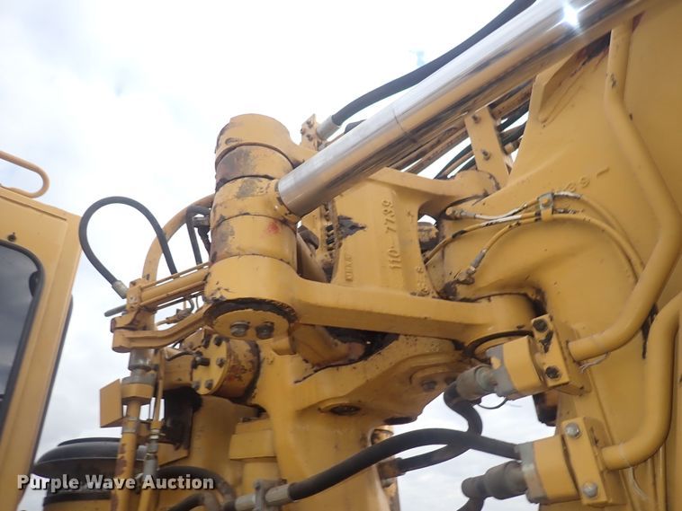 image for item DQ4923 2001 Caterpillar 623G  elevating scraper