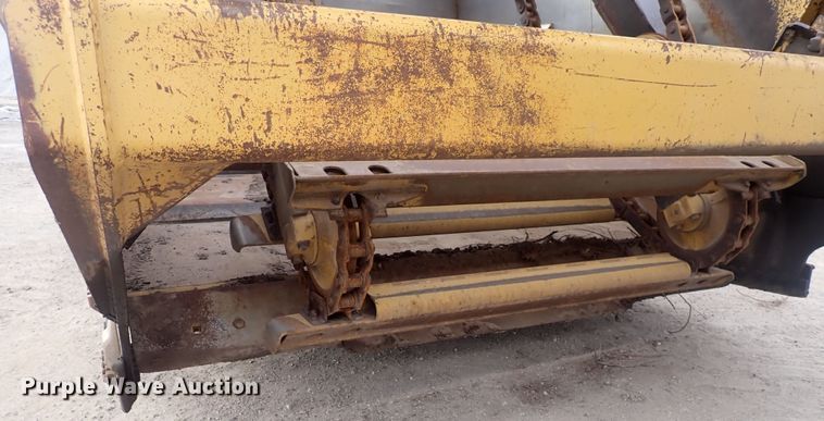 image for item DQ4923 2001 Caterpillar 623G  elevating scraper