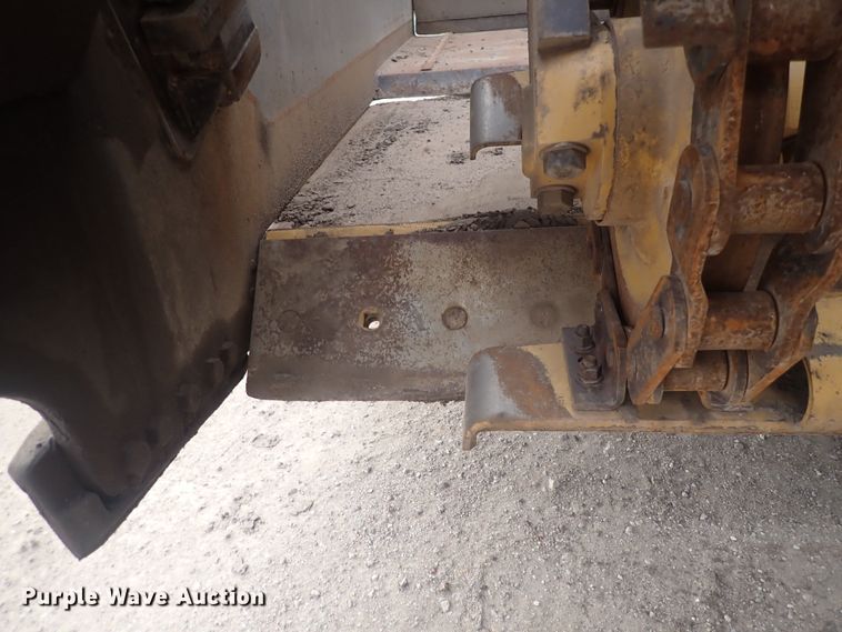 image for item DQ4923 2001 Caterpillar 623G  elevating scraper