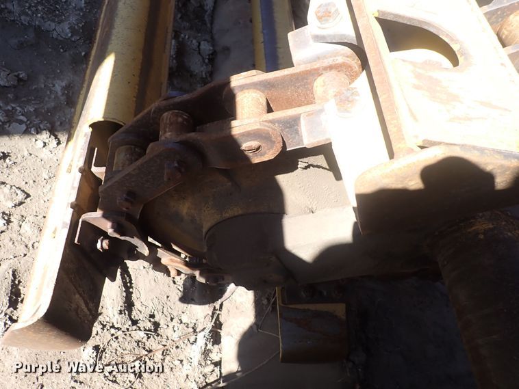 image for item DQ4923 2001 Caterpillar 623G  elevating scraper