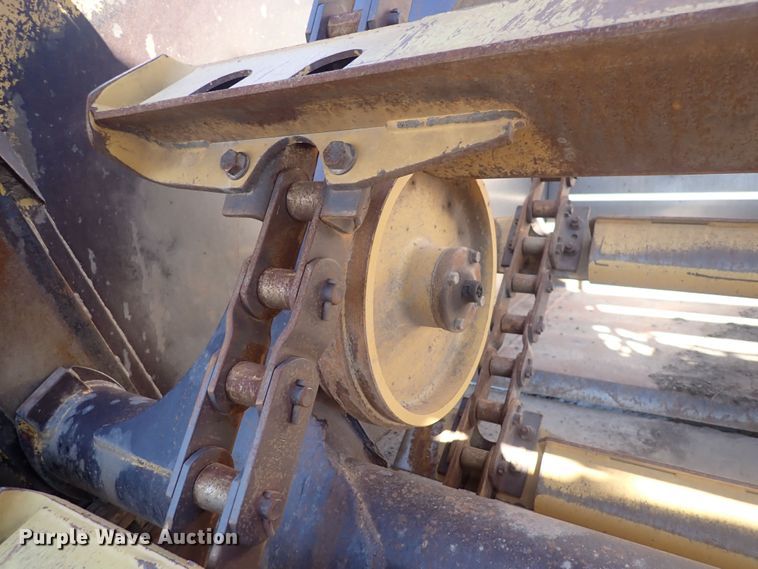 image for item DQ4923 2001 Caterpillar 623G  elevating scraper