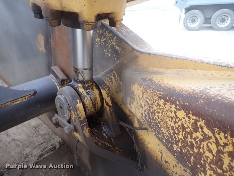 image for item DQ4923 2001 Caterpillar 623G  elevating scraper