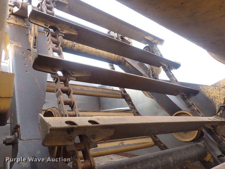 image for item DQ4923 2001 Caterpillar 623G  elevating scraper