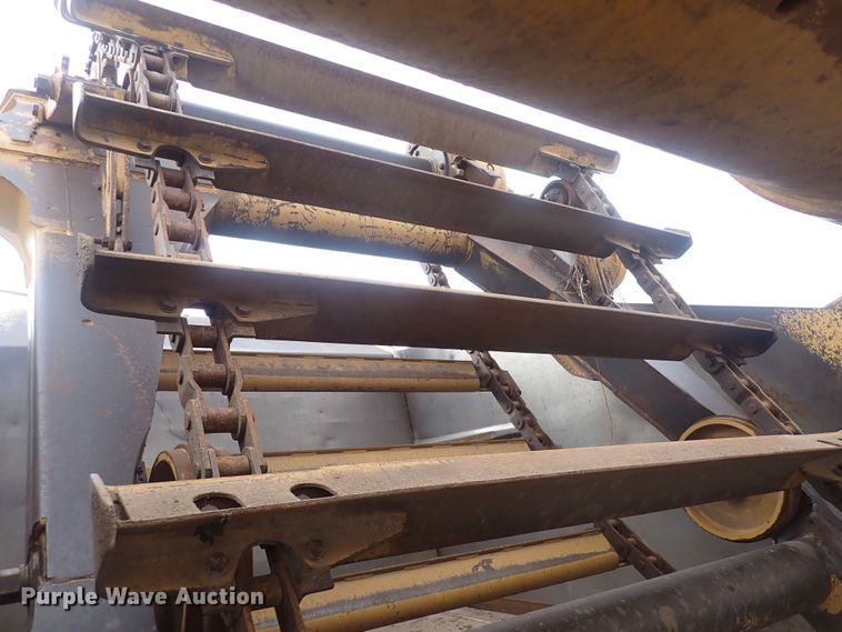 image for item DQ4923 2001 Caterpillar 623G  elevating scraper