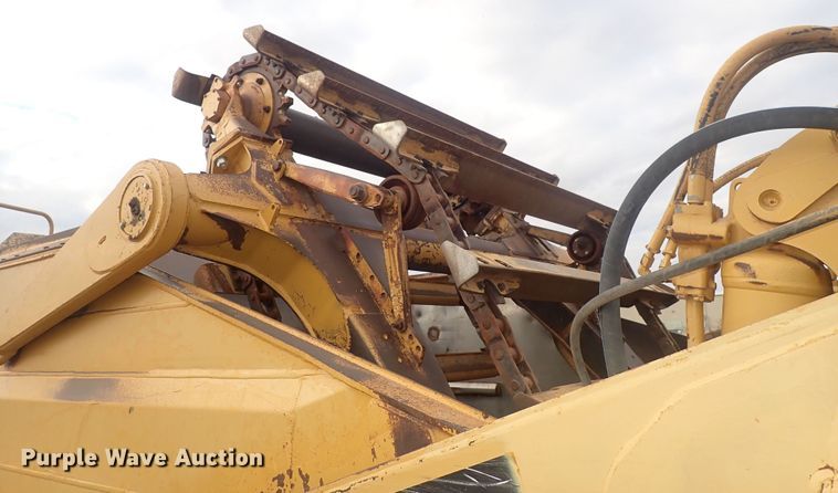 image for item DQ4923 2001 Caterpillar 623G  elevating scraper