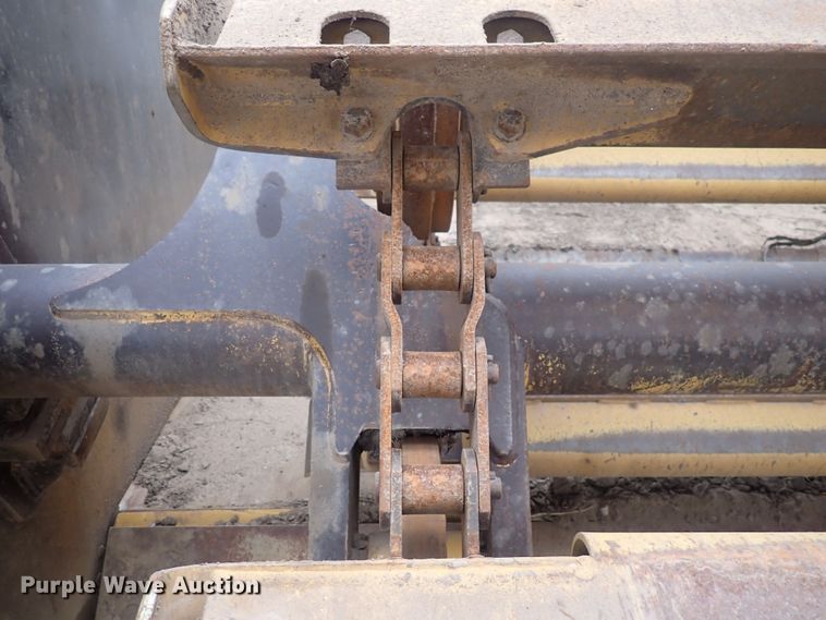 image for item DQ4923 2001 Caterpillar 623G  elevating scraper