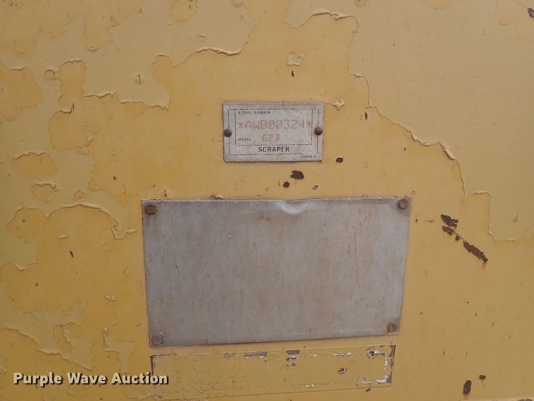 image for item DQ4923 2001 Caterpillar 623G  elevating scraper