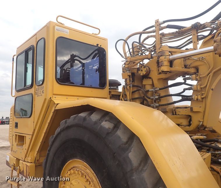 image for item DQ4923 2001 Caterpillar 623G  elevating scraper