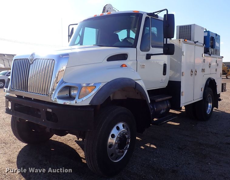 image for item DQ4938 2007 International 7300  utility / service truck