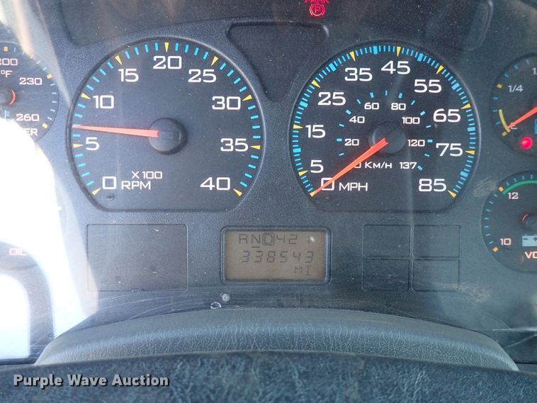 image for item DQ4938 2007 International 7300  utility / service truck