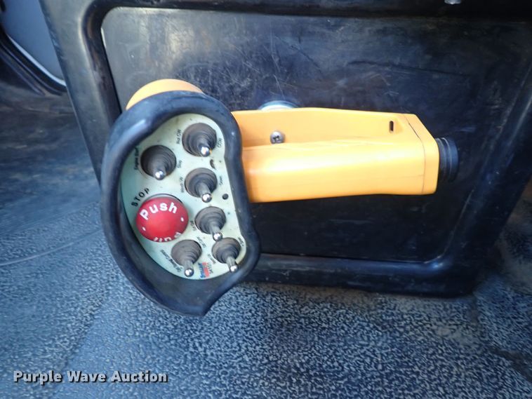 image for item DQ4938 2007 International 7300  utility / service truck