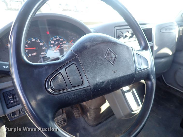 image for item DQ4938 2007 International 7300  utility / service truck