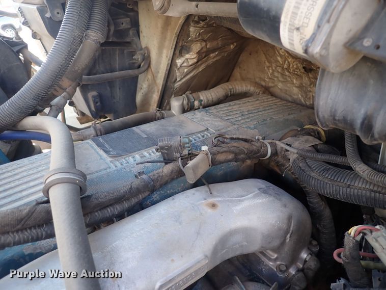 image for item DQ4938 2007 International 7300  utility / service truck