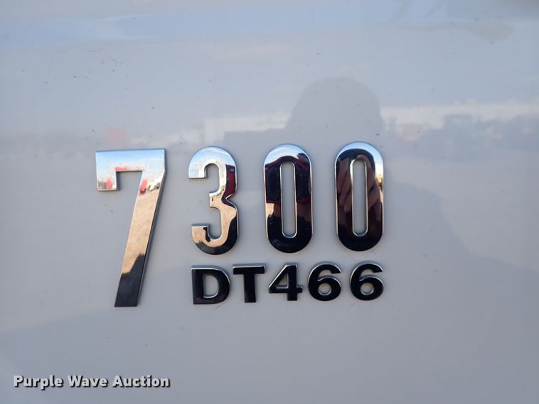 image for item DQ4938 2007 International 7300  utility / service truck