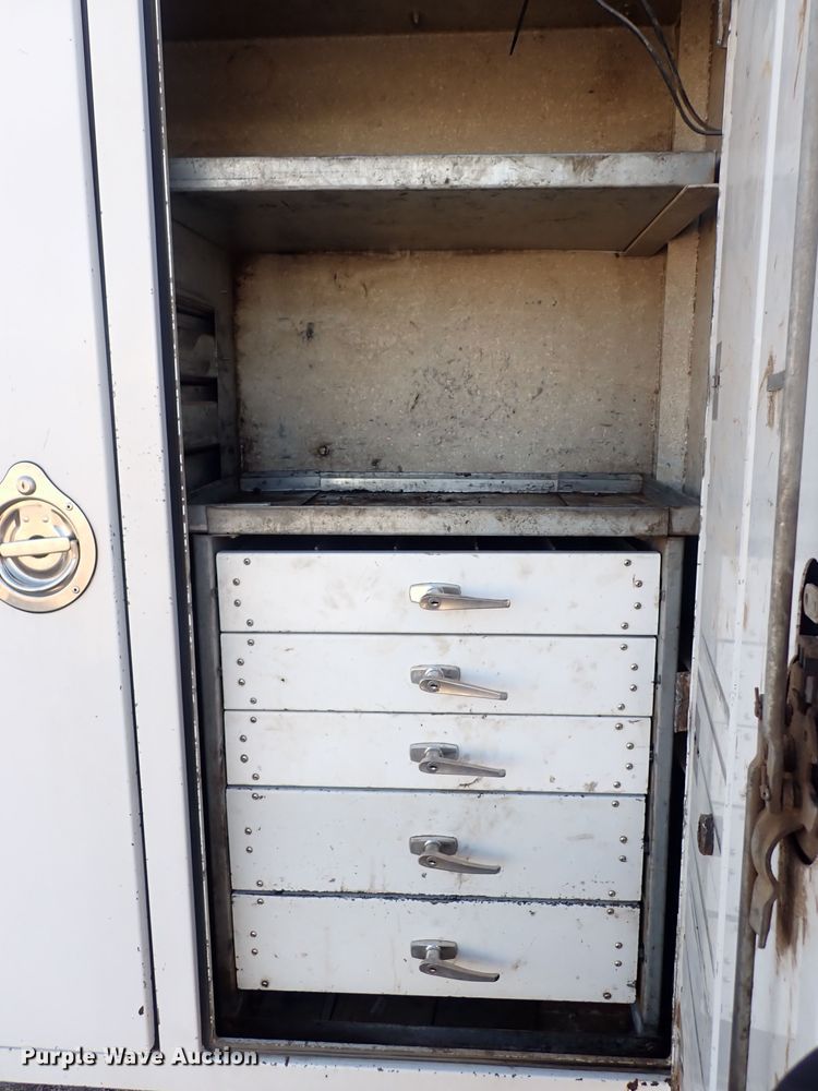 image for item DQ4938 2007 International 7300  utility / service truck