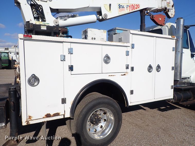 image for item DQ4938 2007 International 7300  utility / service truck