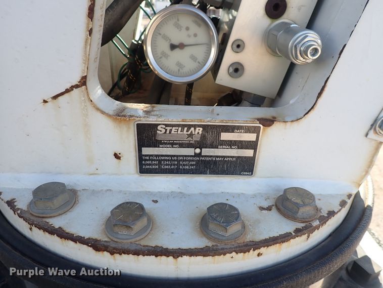 image for item DQ4938 2007 International 7300  utility / service truck