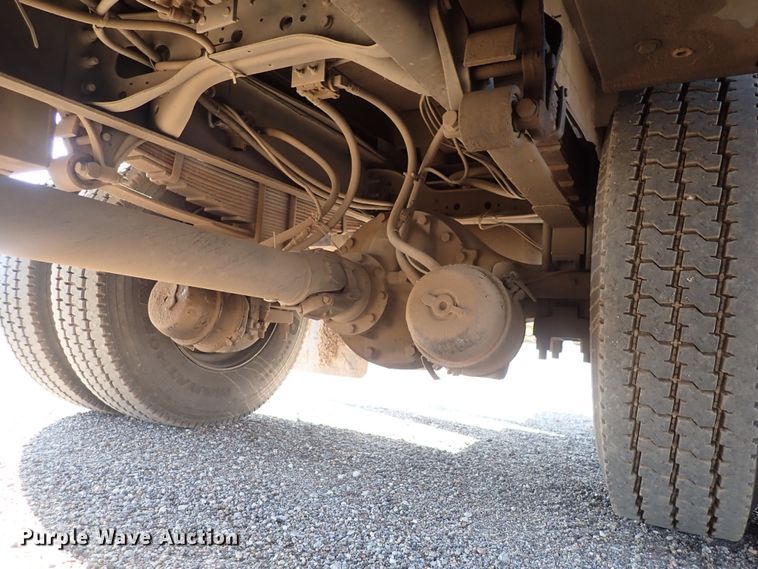 image for item DQ4938 2007 International 7300  utility / service truck