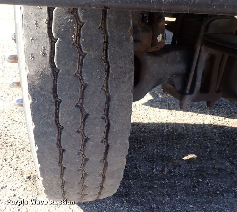 image for item DQ4938 2007 International 7300  utility / service truck