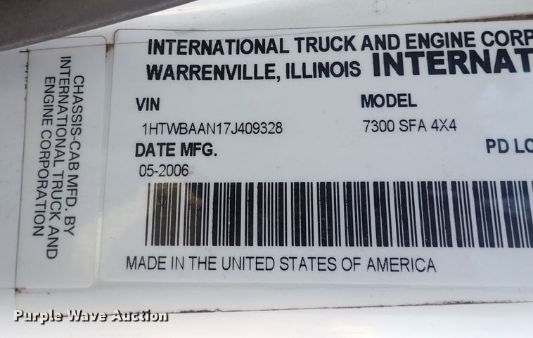 image for item DQ4938 2007 International 7300  utility / service truck