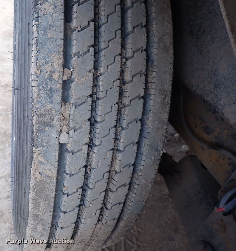 image for item DQ4941 1998 Kiefer  equipment trailer