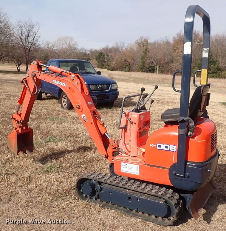 image for item DQ4950 2002 Kubota K008  mini excavator